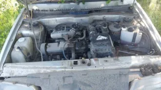 ВАЗ 2114 2006 года, 56.4 л.с., пробег 100000 км. Автомобиль ВАЗ 21140, цвет светло-серебристый металлик, VIN XTA21140064119379. Не заводится, аккумулятор отсутствует.