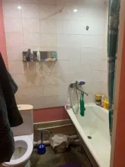 Продается 2/5 доли квартиры площадью 30.4 кв.м., расположенной на 1 этаже по адресу: Россия, Оренбургская область, г Орск, ул. Щорса, д 2, кв. 76. Кадастровый номер: 56:43:0201046:139.