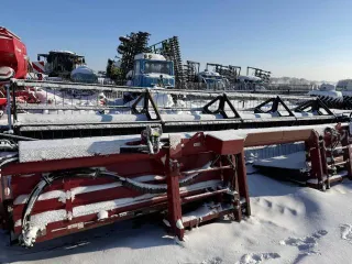 Косилка самоходная универсальная КСУ-1, 2018 года выпуска, цвет красный, заводской номер R0KSU155001425/R0ES0155001534, номер двигателя J0066370. В комплектации с косилкой валковой транспортёрной "Draper Flow 700", марка КВТ 7-14, 2019 года выпуска.