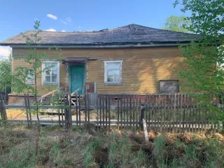 Здание с кадастровым номером  29:27:060502:55 общей площадью 271,2 м кв. и земельный участок с кадастровым номером  29:27:060502:51 площадью 1968 м кв., расположенные по адресу: Архангельская область, г. Онега, ул. Майская, дом 50 здание общей площадью 271,2 кв.м. с кадастровым номером…