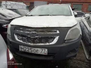 Chevrolet Cobalt 2013 года выпуска, седан белого цвета. Государственный регистрационный знак М225ОВ77, VIN XWBJF69VJDA043234. Объем двигателя 1485 см³, мощность 106 л.с., механическая коробка передач. Ключи и документы (СТС/ПТС) к транспортному средству отсутствуют. Экспертиза и оценка представлены…