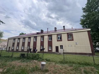 Здание общежития 818,9 кв. м, земельный участок 2112 кв. м, Московская обл., г. Подольск, пр-д Авиаторов, д. 10, 2 этажа, в том числе подземных 0, кадастровый номер 50:55:0010287:29, кадастровый номер 50:55:0010290:17, земли населенных пунктов, под общежитием, ограничения и обременения: ограничения…