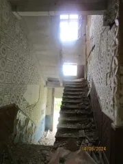 Земельный участок общей площадью 2405 кв.м, с кадастровым номером 74:18:0801007:35, по адресу: местоположение установлено относительно ориентира, расположенного в границах участка. Почтовый адрес ориентира: Челябинская область, р-н Саткинский, г. Сатка, кв-л 4, д.90, с расположенным на нем нежилым…