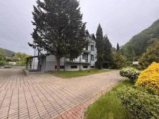 Апартаменты 31,6 кв.м, с. Агой, Краснодарский край. Нежилое помещение, кадастровый номер 23:33:0110001:1388; площадь 31,6 кв. м; адрес: Российская Федерация, Краснодарский край, Туапсинский район, с. Агой, база отдыха «Агой», пом. 10, 11, 11.1; назначение — нежилое; расположено в здании с…