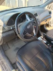 ХЕНДЭ СОЛЯРИС, 2014, VIN Z94CT41CBFR379936, автомобиль находится в залоге у ПАО "Сбербанк России".