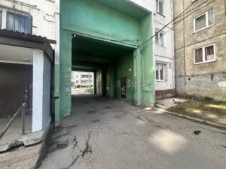 Нежилое помещение 12,8 кв.м, бульвар Рябикова, 20а, Иркутск. Помещение, назначение: нежилое, этаж № 1, общей площадью 12,8 кв.м, кадастровый номер 38:36:000031:19983, расположенное по адресу: Иркутская область, г. Иркутск, бульвар Рябикова, дом 20а, помещение 458. Год ввода в эксплуатацию: -. Вид…
