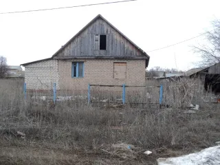 Коровник, площадь 1 300,30 кв.м., год постройки 1983, кадастровый номер: 56:30:0601001:569, адрес местоположения: Оренбургская область, Сорочинский район, с. Михайловка Первая, ул. Степная, дом 10.