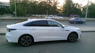 Автомобиль Chery Arrizo 8 2023 года выпуска. VIN-номер LVVDC21B7PD233371.