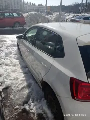 Volkswagen Polo 2010 автомобиль марки VOLKSWAGEN модель Polo 2010 г.в. VIN-номер WVWZZZ6RZBY095123 предварительно по телефону 89854366555; 89629551333 по адресу пгт Дрожжино, Ленинский городской округ, Московская область, ул. Дрожжино Южная 12 к 1 на парковке у вин Лаба