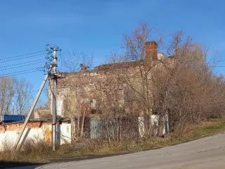 Нежилое здание с земельным участком, расположенное по адресу: г. Ачинск, ул. Пузановой, д. 42А Ценовое предложение не менее цены экономической нецелесообразности. В соответствии с информационным сообщением 
Год ввода в эксплуатацию: 1917 
Количество подземных этажей : 0 
Вид ограничений и…