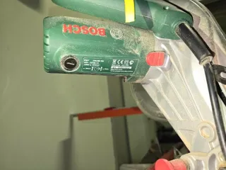 Торцовочная пила Bosch