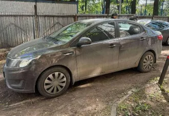 Kia Rio, 2014 года, 107 лс, 167043 км, АКПП, VIN Z94CB41ABFR239431, цвет коричневый, имущество обременено залогом ООО МФК «ПСБ Финанс».