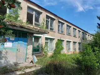 Нежилое здание школы, 1892,2 кв.м, Пензенская обл., Тамалинский район. Здание с кадастровым номером 58:27:0450101:295, площадь 1892,2 кв.м., количество этажей - 2, в том числе подземных 0, адрес: Пензенская обл., Тамалинский район, с. Каменка, ул. Молодежная, д. 22а, расположенное на земельном…