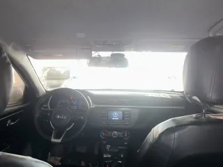 KIA RIO 2020, VIN: Z94C241BBMR211613, легковой седан, цвет белый-желтый-серый, мощность двигателя 122,6 л. с. Имущество обременено залогом АО Банк Инго. ТС находится на стоянке Банка по адресу: г. Москва, Новолужнецкий пр-д, д. 15А. Ответственный за показ: Шереметьев Иван, тел.: +7 (916) 958-58-14…
