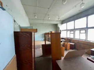 Нежилое помещение 1460.5 кв.м в Челябинской области. Помещение, назначение: нежилое, площадь: 1460,5 кв. метра, этаж: № 6, кадастровый номер: 74:25:0302315:1074, расположенное по адресу: Российская Федерация, Челябинская область, Златоустовский городской округ, г. Златоуст, пл. 3 Интернационала…