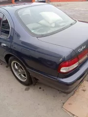 Легковой седан Nissan Cefiro 1997 года, номер кузова A32-416202, темно-синий, объем двигателя 1995 куб.см, госномер Р311АУ154.