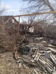 Земельный участок площадью 330 кв.м, расположенный по адресу: Самарская область, г. Сызрань, ул. Северная, д. 43, с кадастровым номером: 63:08:0101047:32.