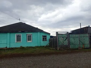 Доли дома 53,4 кв.м и земельного участка, Красноярский край: 1/5 доля дома и 1/5 доля земельного участка, 1/5 доля в жилом доме, площадь 53.4 кв.м., назначение: жилое, адрес: Россия, край Красноярский, р-н Шушенский, с Казанцево, ул Крупской, дом 12, кадастровый номер: 24:42:2601003:645; 1/5 доля…