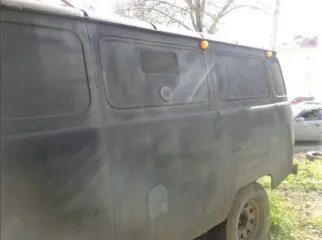 УАЗ 329671 2003 года, цвет песочный. Специальный автомобиль. VIN: X8929671030BJ2223, ПТС: 62992754, госномер К667СУ65. Тип двигателя: бензиновый, мощность 84 л.с. Разрешенная максимальная масса 2820 кг, масса без нагрузки 2250 кг.