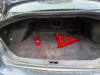 Инфинити G35 2008 года, 316 л.с., пробег 350000 км, полный привод, АКПП. VIN: JN1BBNV36U0400174, госномер К349УР70. Автомобиль не заводится при заряженном аккумуляторе.