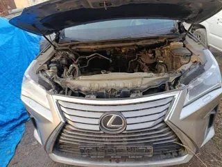 Lexus RX 2017 года, 238 лс, АКПП, легковой универсал Lexus RX 200Т, VIN: JTJBAMCA202034511, цвет светло-серый, б/у, разукомплектован.
