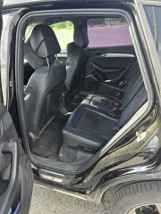 Audi Q5, 2015. Автомобиль AUDI Q5, 2015 г.в. Идентификационный номер (VIN): WAUZZZ8R6GA089983, тип двигателя: бензиновый на бензине, мощность (кВт/л.с.) 169.2/230.0, тип транспортного средства: легковой универсал, цвет кузова (кабины): черный.