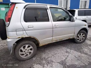 Daihatsu Terios Kid 1998 года, 64 лс, 285000 км, полный привод, АКПП. Пробег уточнять при осмотре. Кузов J111G001800.