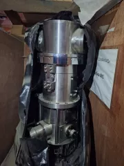 Азотная установка GN20/20; 
Воздушный компрессор F1107554/S0014746; 
Гидравлический пресс, модель Y32-400 Т производства Jiangsu PLSON Machine Tool Co.; 
Пушка электронно-лучевая для вакумной сварочной установки Этап 181165.12.15.1