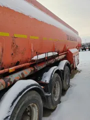 Полуприцеп цистерна БЦМ-42.3, 2008 г.в. Цвет оранжевый. VIN: X3W96052C80000161. Госномер: АС275186. Кузов №: X3W96052C80000161. Имеет множественные сколы, местами коррозии.