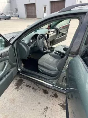 Легковой автомобиль АУДИ АЛЛРОАД, 2003 года выпуска,  VIN номер  WAUZZZ4B83N111199,  регистрационный номер ТС С740ОА196  предыдущий С027ТН96 , мощность двигателя 184 кВт/250 л.с. 1. Неисправен датчик АБС левого колеса 2. Неисправен датчик давление масла