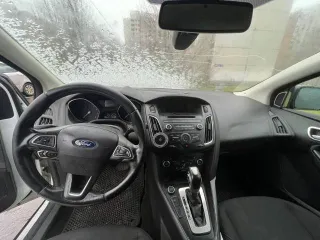 Ford Focus 2017 года, 125 л.с., АКПП, тип ТС – легковой комби (хэтчбек), категория ТС – B, регистрационный знак: У597ХК777, VIN Z6F5XXEEC5HM29293, год выпуска 2017, модель двигателя PNDD HM29293, шасси отсутствует, кузов Z6F5XXEEC5HM29293, цвет многоцветный белый-черный, мощность 125.12 л.с. (92…