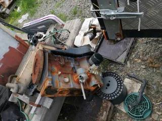 ВАЗ 2121 (4x4), 1990 года, 80 лс, 250000 км, полный привод. Легковой автомобиль, марка: ВАЗ 2121, год изготовления: 1990, VIN: XTA212100L0781592, ПТС: 9930512452, г/н: А438ЕО138, не на ходу, требуется капитальный ремонт двигателя, кузовные работы. Пробег транспортного средства (на момент…