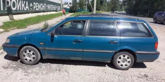 Автомобиль Volkswagen Passat, 1996 г.в., VIN№ WVWZZZ3AZTE169131. Требуется замена лобового стекла  трещина   ремонт замка задней двери  сварочные работы. Коррозия днища, порогов, дверей, крыльев  деформация элементов ЛКП  износ элементов салона.