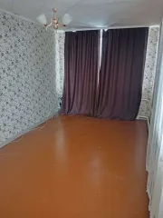 Жилое помещение, общая площадь 12.7 кв.м., этаж 3, расположенное по адресу: 456043, Челябинская область, г. Усть-Катав, ул. Ленина, д. 42, кв. 74, кадастровый номер 74:39:0306022:512. Имущество является предметом залога SOVCOMBANK.