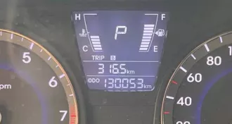 Лот №1 Легковой автомобиль марки HYUNDAI модель Solaris, 2011 года выпуска. VIN номер Z94CT51DBBR012957, модель двигателя: G4FC BW346979, шасси: отсутствует, цвет кузова: черный, тип двигателя: бензиновый, экологический класс: четвертый, тип ТС: легковой комби  хэтчбек , рабочий объем цилиндров…