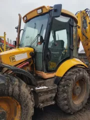 Экскаватор-погрузчик колесный JCB-4CX, модель JCB-4CX, двигатель № SB40066U2105307, мощность двигателя 100.9 л.с., цвет желтый, 2007 г.в., г.р.з. 8539PO78. Находится на территории завода в г. Торжок.