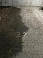 Машино-место площадью 14,2 кв. м, кадастровый номер 36:34:0404005:2625, местонахождение: г. Воронеж, ул. Гродненская, д. 65, машино-место 22.