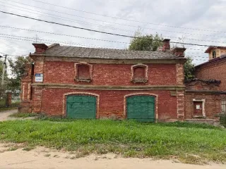 Нежилое здание деревообрабатывающей мастерской площадью 202,5 кв. м, кадастровый номер: 76:21:020124:51, и земельный участок, кадастровый номер: 76:21:020124:401, площадь: 396 кв. м, категория земель: земли населенных пунктов, вид разрешенного использования: для производственной базы, расположенные…