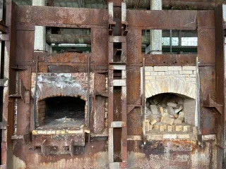 Нагревательная печь Н 2613-01 1986 Печь нагревательная газовая Н 2613-01 1986г/в инв. № 221009. Внешне не разукомплектован, возможно отсутствие деталей.