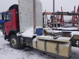Сортиментовоз LS 1, 2011 года выпуска, VIN X89LS1000B0DU8040, регистрационный знак О579ЕТ29, без гидроманипулятора.
