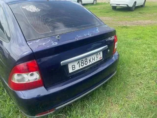 Lada Priora 2011 Lada Priora, 2011 года, 97,9 лс, 100000 км LADA 217230 LADA PRIORA 2011 г.в., VIN XTA217230B0180779.