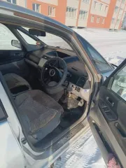 Toyota Opa, 2000 года, 136 л.с., 600000 км, АКПП, VIN отсутствует, кузов: ZCT100019325, регистрационный номер: В562УЕ22. Двигатель контрактный, документов нет, в ГАИ не регистрировался, где-то капает масло, аккумулятор после морозов стал плохо заводить, менялось лобовое стекло, которое поставили…