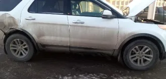 Ford Explorer универсал 2013 года выпуска, государственный номер P208CA124, VIN Z6FBXXESWBDC04275, номер кузова Z6FBXXESWBDC04275, номер двигателя BDC04275, цвет белый. Рабочее состояние не проверялось, видимых повреждений не имеет. Обременения: запреты судебного пристава исполнителя на…
