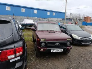 Lada 212140 4x4 тёмно-вишневого цвета, 2012 г.в., гос. № X445OA 152, VIN XTA212140C2063371, зарегистрировано ограничение. Вид транспорта: легковые автомобили. Год выпуска: 2012. Государственный регистрационный знак: X445OA 152. VIN номер: XTA212140C2063371. Марка: Lada. Модель: 212140.
