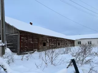 Здание телятник центр. отделение, площадь, 1807,90 кв.м., (кад. №70:19:0000008:596)
Адрес: Томская обл., Колпашевский р-н., г. Колпашево, ул. д.20, строен.8