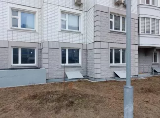 Нежилое помещение, назначение: нежилое, общая пл. 127,6 кв.м., кад.№ 77:05:0006004:24479, этаж 1. Адрес: г. Москва, вн.тер.г. муниципальный округ Чертаново Северное, шоссе Варшавское, дом 120, корпус 1, помещение 2/1.