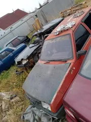 Kia Rio 2017 года, госномер М391МК29, VIN Z94CB51BBHR098604. Mazda 626 2000 года, госномер О567МС 29, VIN JMZGF14P201426983. VAZ-21093, госномер К553СТ29, VIN XTA210930W2351697, не на ходу, в неудовлетворительном состоянии. VAZ 21124 2007 года, госномер М576АУ29, VIN XTA21124070476442…