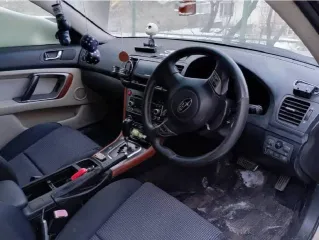 Subaru Outback 2003 года, 250 л.с., пробег 200000 км, полный привод, АКПП. Тип двигателя: бензиновый, кузов №: ВРЕ-005761. ТС не заводится, имеются дефекты по кузову.