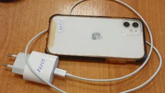 iPhone 13 Pro, iPhone 11, OPPO A5S. Мобильный телефон iPhone 13 Pro в корпусе темно-серого цвета, IMEI 1: 355656506619261, IMEI 2: 355656507234912, заблокирован. Мобильный телефон OPPO A5S в корпусе красного цвета, IMEI 1: 8168710400702296, IMEI 2: 816871040070288, разблокирован. Мобильный телефон…