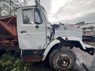 Zil KO829A02SHZIL433362 2005 ЗИЛ КО829А02ШЗИЛ433362, 2005 года транспортное средство, автомобиль марки – ЗИЛ модель КО829А02ШЗИЛ433362, год выпуска-2005, VIN:XVL48330250000092, цвет-белый, гос. номер К811ХН 42
